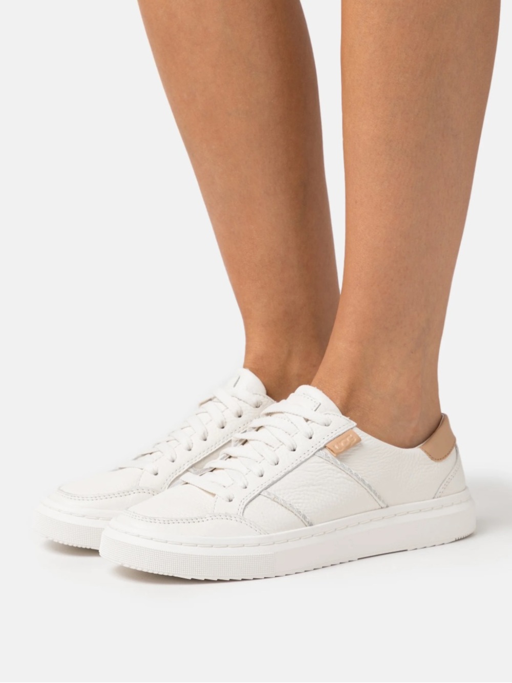 UGG Alameda Leather Sneaker - Womens